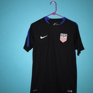 Women’s dry fit USA shirt